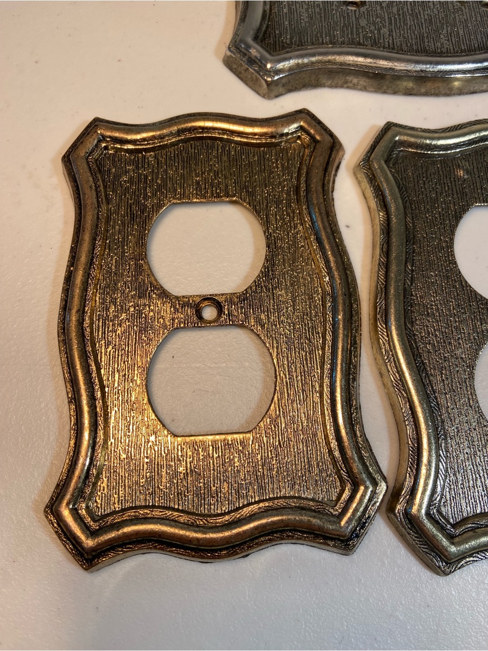 Vintage American Tack & Hardware 1968 Outlet Cover Plates Set o 6 - Picture 2 of 12